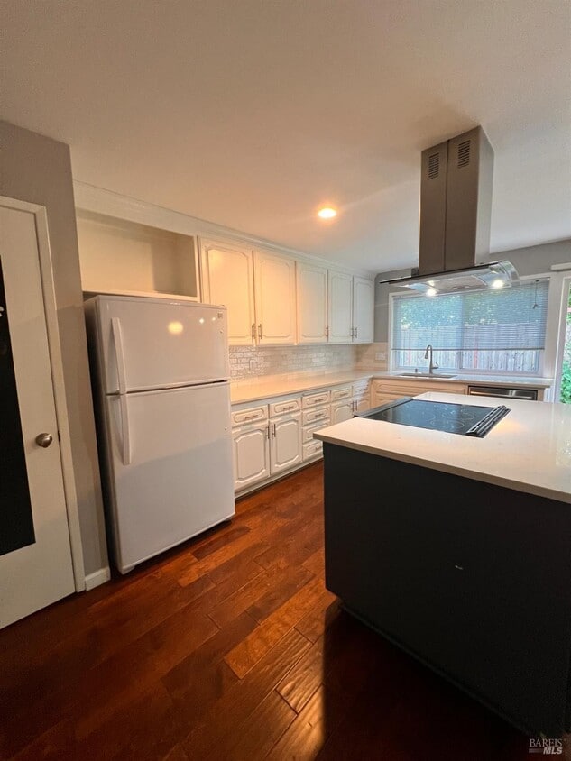 Foto principal - 5320 San Luis Ave