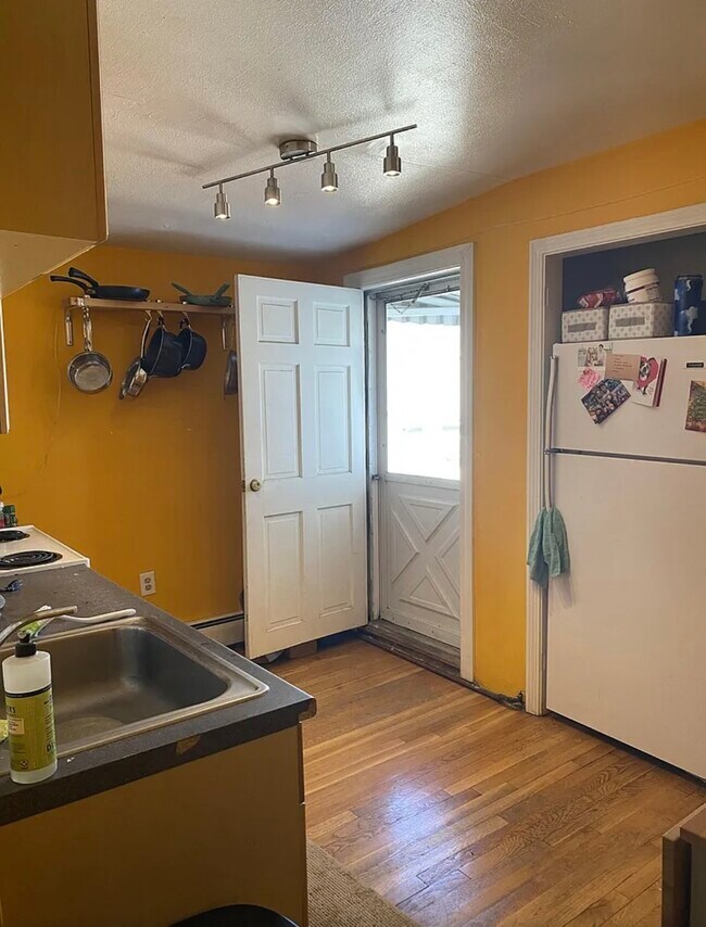 Foto del edificio - 87 Summer St