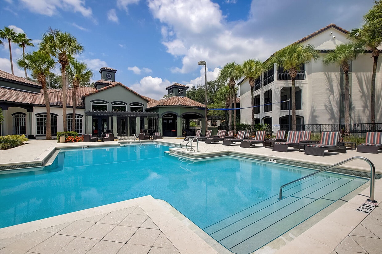 Mezzo of Tampa Palms Apartments in Tampa, FL