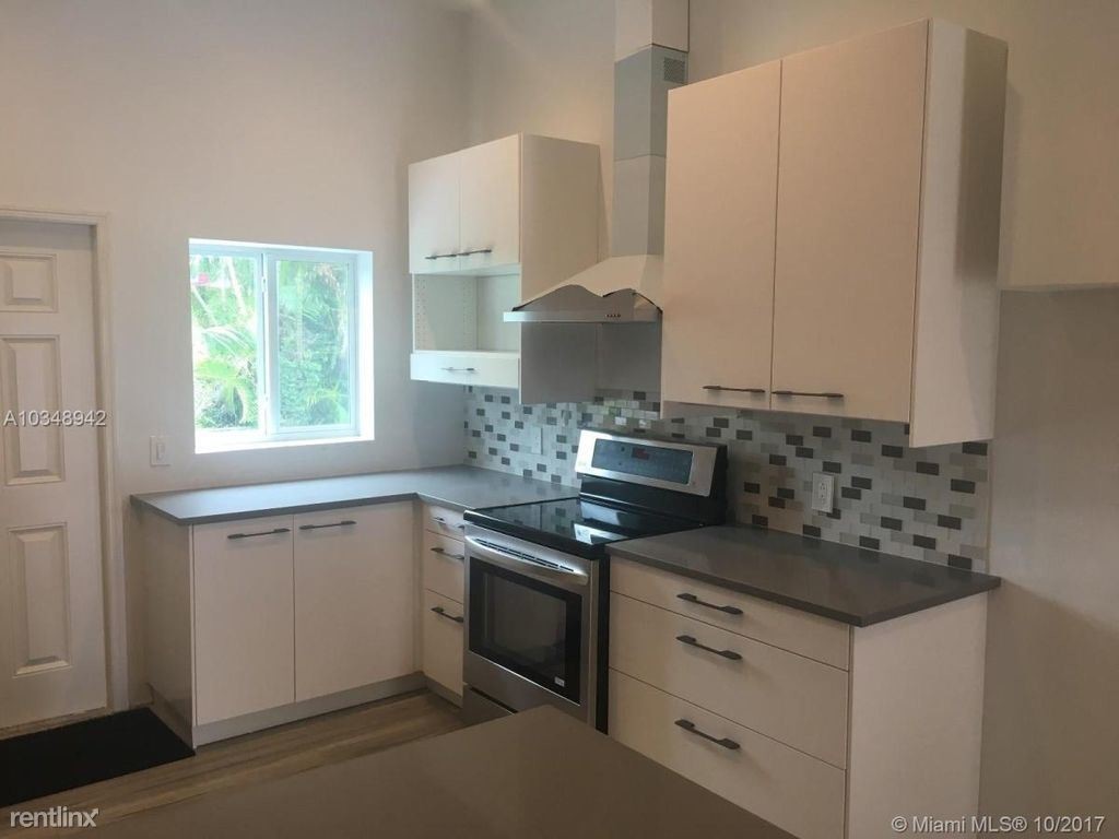 Foto principal - 14621 NW 3rd Ave