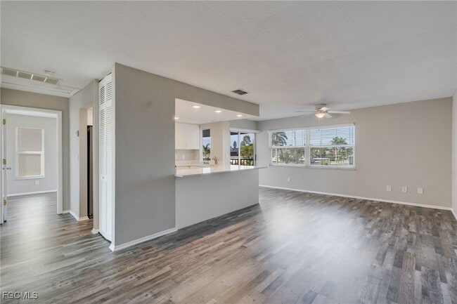 Building Photo - 429 SW 47th Terrace