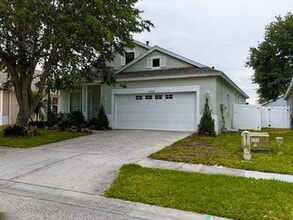 Building Photo - 24900 Oakhaven Ct