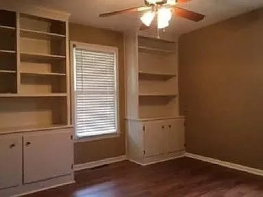 Building Photo - 3 Bedroom 2 Bathroom House