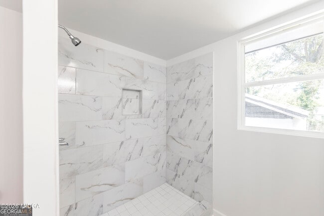 Building Photo - 1175 Hartley St