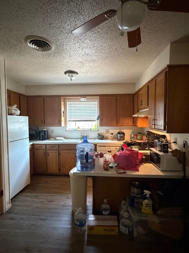 Foto del edificio - 117 E 16th St