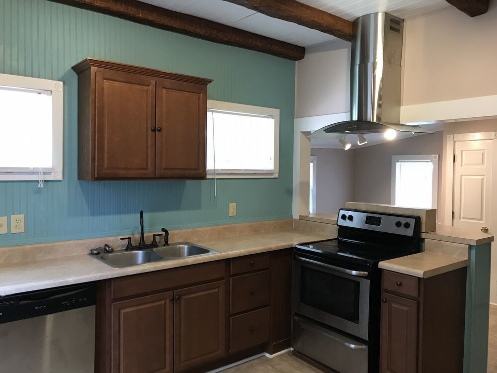 Primary Photo - Cute Cottage in College Hill Two bedroom