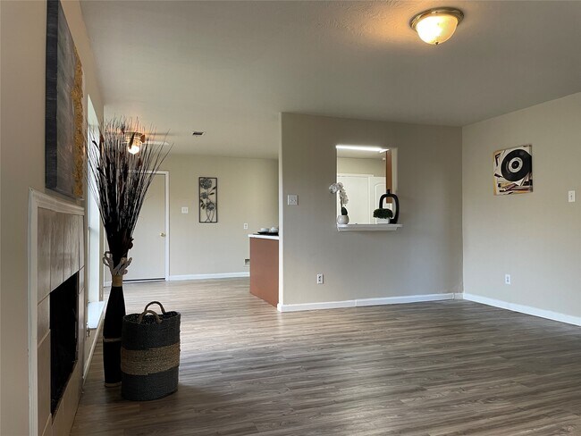 Building Photo - 6614 Amberfield Ln