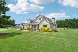 Building Photo - 202 Sage Ct