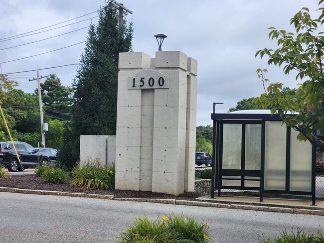 Building Photo - 1500 Worcester Rd