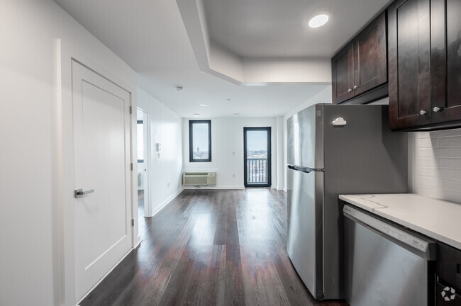 1BR, 1BA - 874 Willoughby Ave