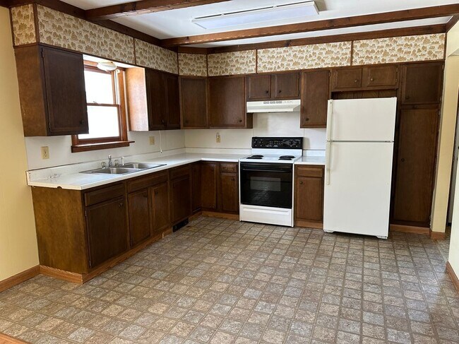 Foto del edificio - 118 Central Ave