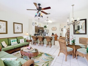 Building Photo - 2314 Silver Palm Dr