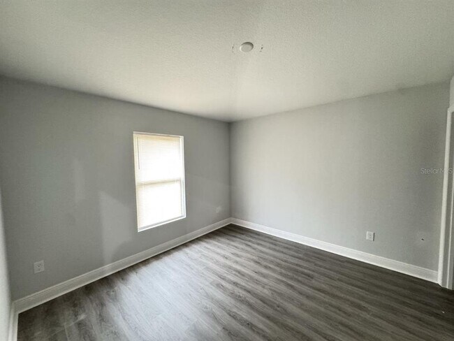 Foto del edificio - 804 Ware Ave NE