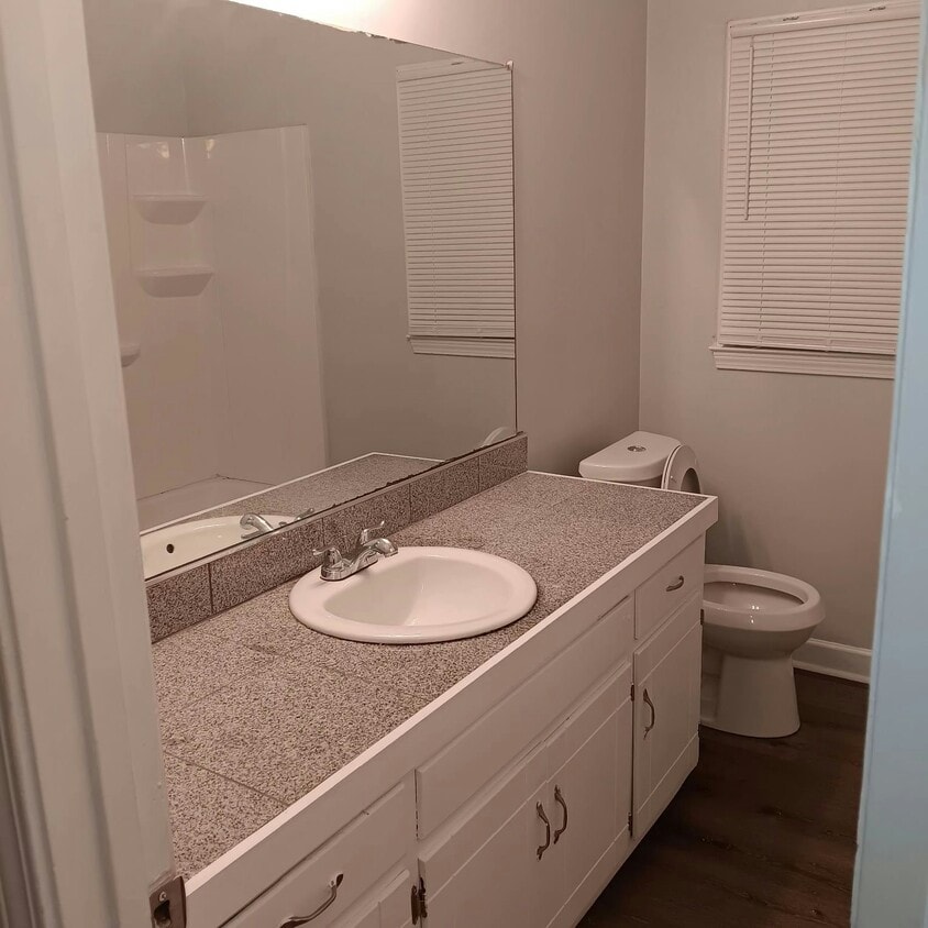 Building Photo - 9245 Cedar Ridge Dr NW