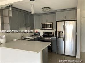 Building Photo - 6950 Miami Gardens Dr