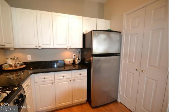Foto del edificio - 2101 Highcourt Ln