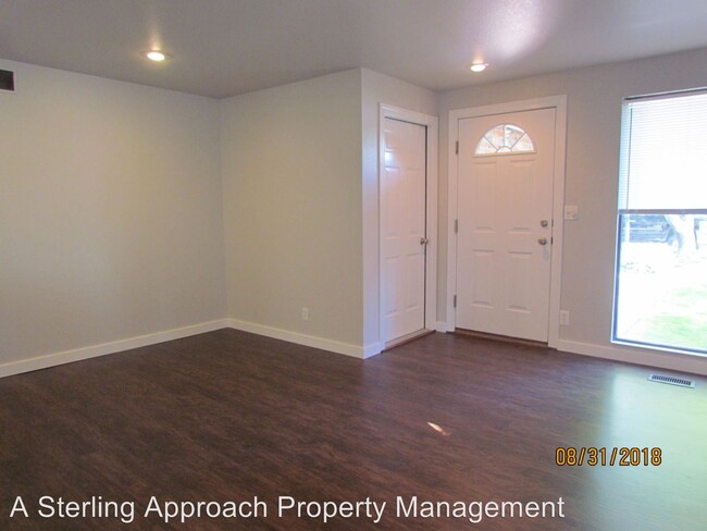 Building Photo - 3800 S Five Mile Rd