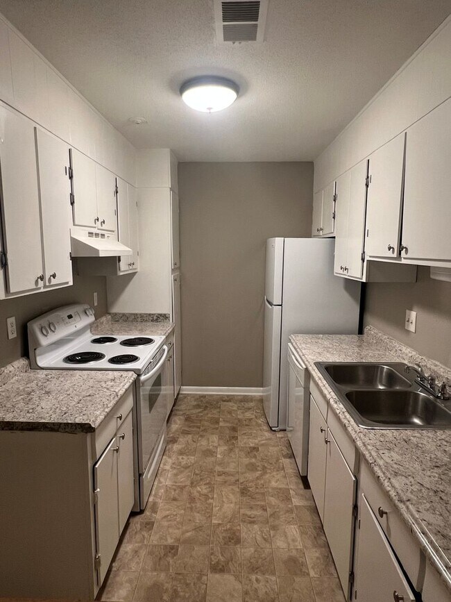 Building Photo - 321cam