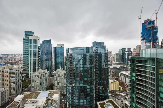 Building Photo - Live High Above the Sky at the Infinity