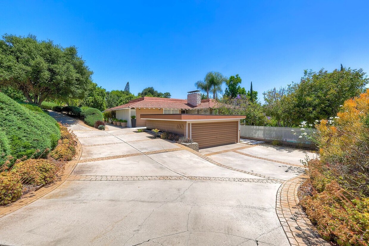 Foto principal - Open Living with a Private Pool Oasis