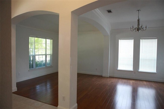 Building Photo - 1009 Muir Woods Dr