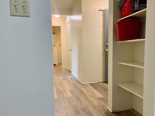 Building Photo - 1330 Potter Dr