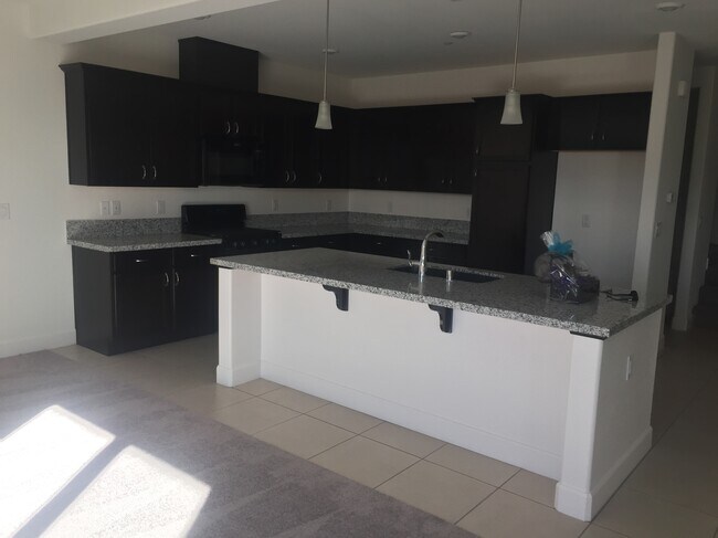 Building Photo - 1845 Dark Horse Rd