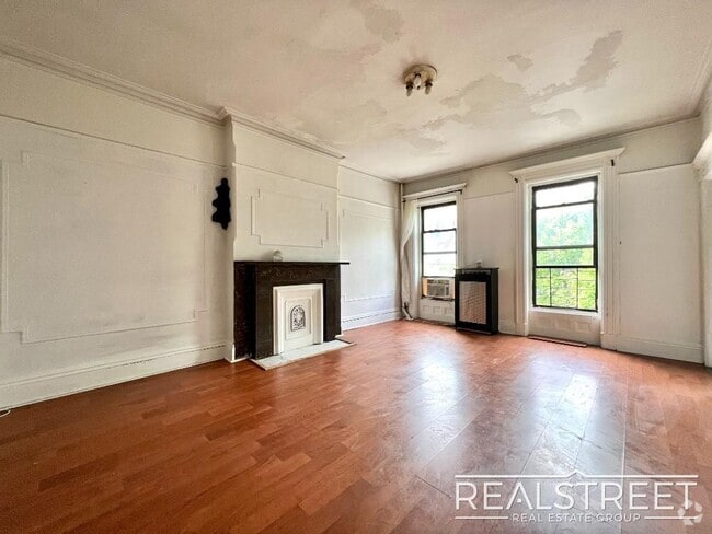 Building Photo - Charming 1 BED in Bed Stuy Brownstone!