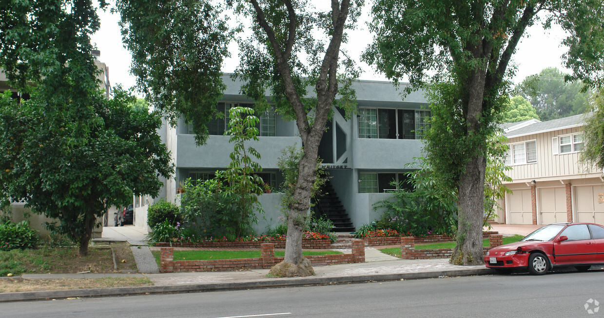 Foto del edificio - 4217 Whitsett Ave