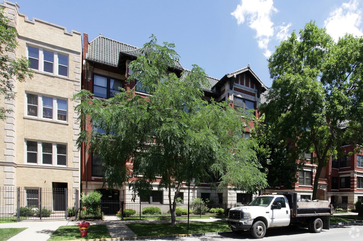 Foto del edificio - 1130-1138 E Hyde Park Blvd