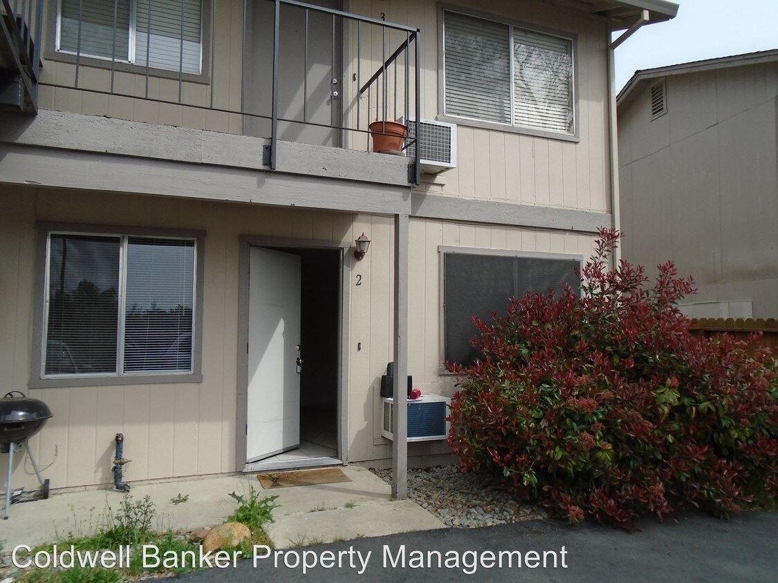Primary Photo - 200 N Boulder Creek Dr