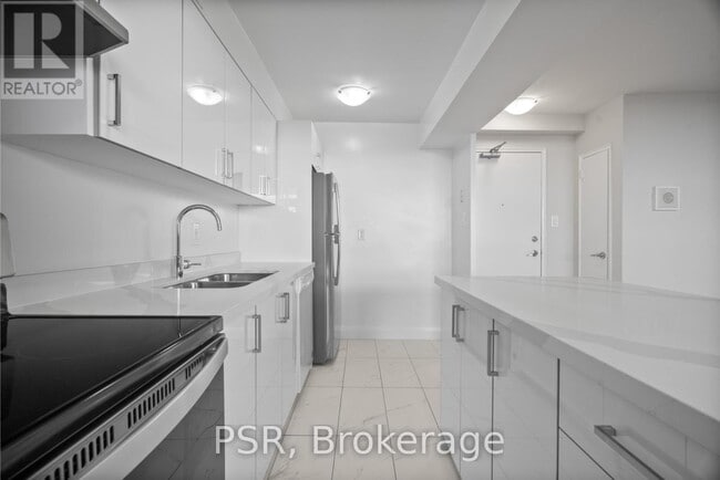 Building Photo - 111-2111 Raglan Ave