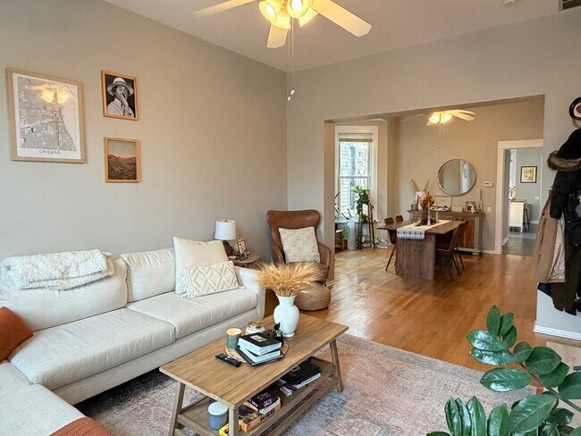 Foto del edificio - 3016 N Clifton Ave