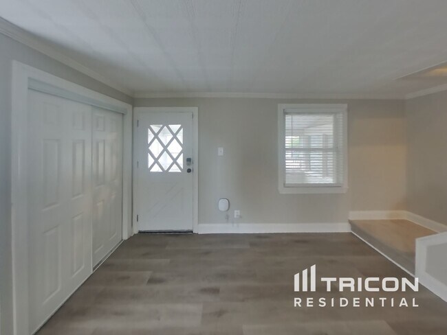 Foto del edificio - 621 Braxton Rd