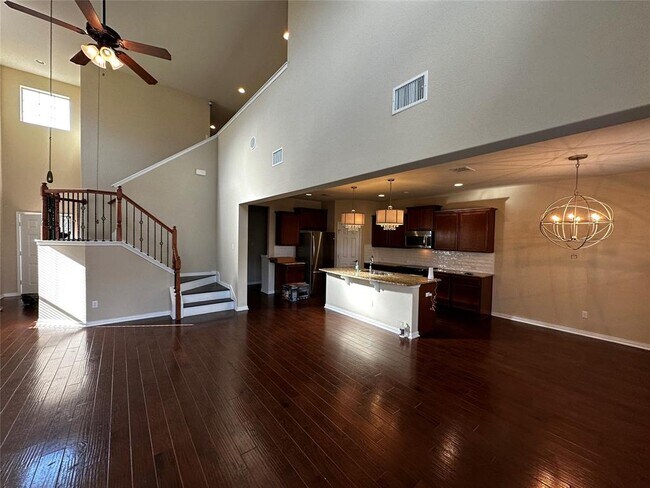 Building Photo - 16105 Travesia Way