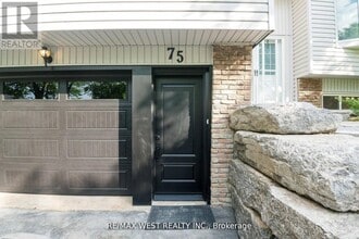 Building Photo - 75 Wright Crescent