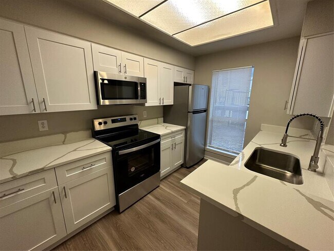 Foto del edificio - 6000-17 Shepherd Mountain Cove
