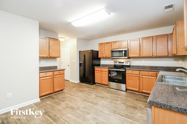 Foto del edificio - 3828 Edgewood Terrace Rd