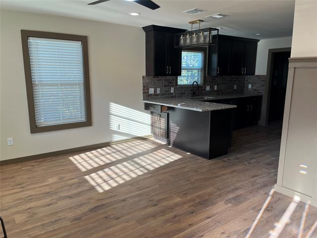 Foto del edificio - 802 Ruth Parker Ln