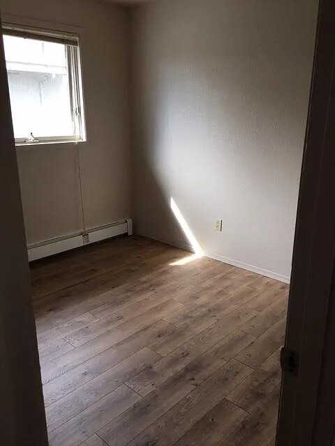Foto del edificio - 8008 E 10th Ave