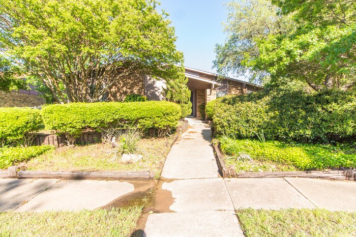 Foto principal - 5629 Usher St, The Colony, TX 75056