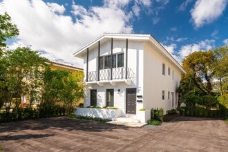 Building Photo - 2922 S Le Jeune Rd