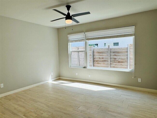 Building Photo - 4609 Virginia Ave