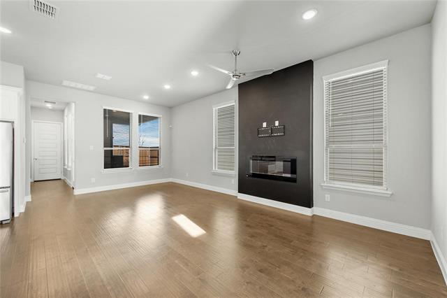 Foto del edificio - 4159 Runway Mews