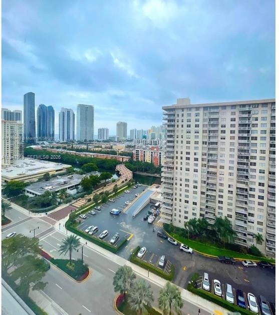 Foto del edificio - 251 174th St