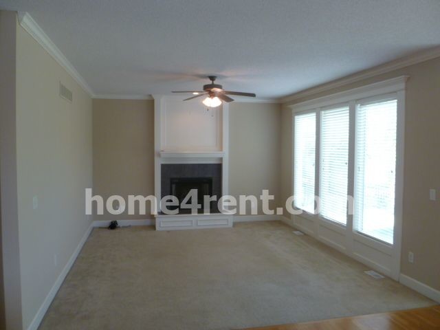 Building Photo - 15319 S Alcan St