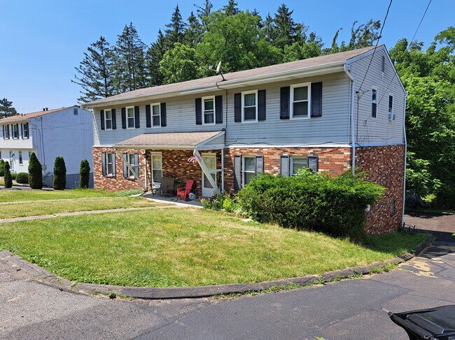 Building Photo - 382 Sunset Rd