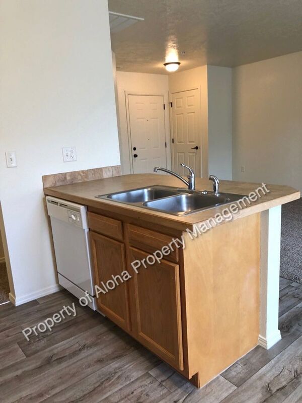 Foto del edificio - 1029 W Pine Ave