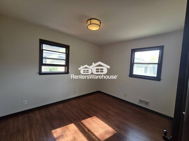 Foto del edificio - 810 3rd Ave E