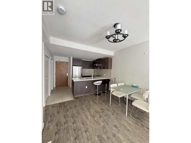 Photo du bâtiment - 5983 Gray Ave